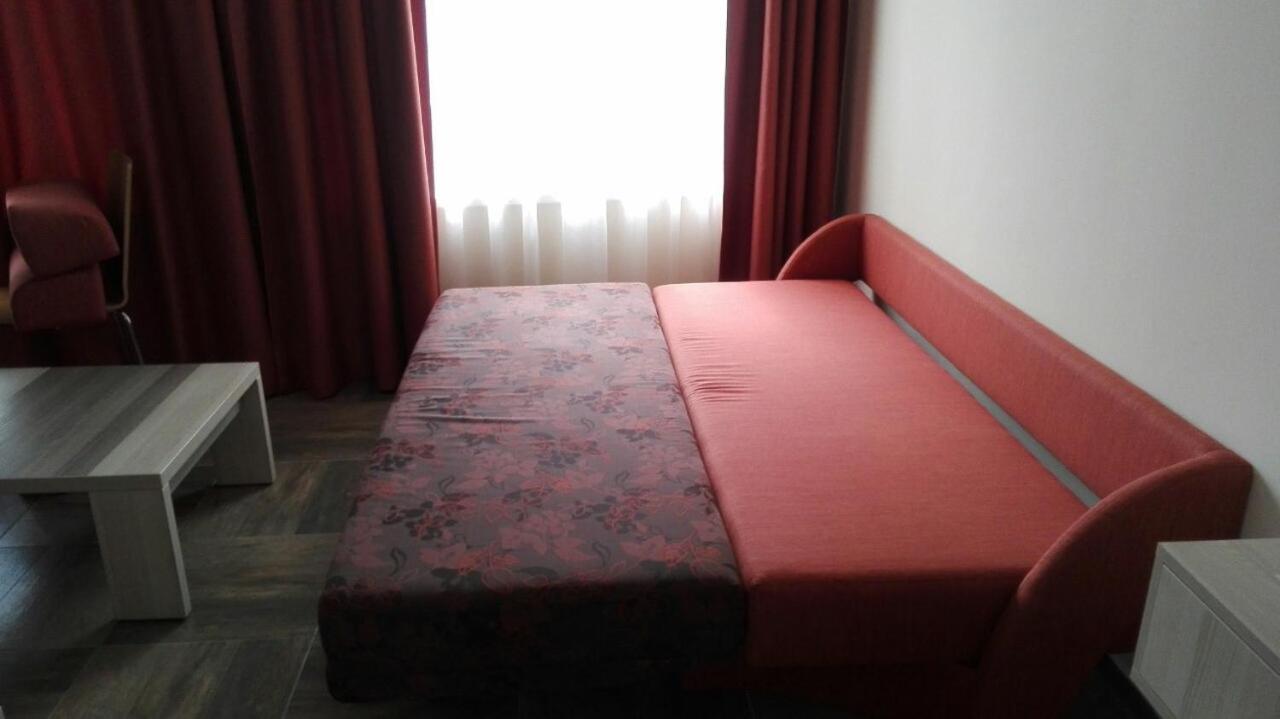 Къщата С Чешмата Apartamento Veliko Tŭrnovo Exterior foto
