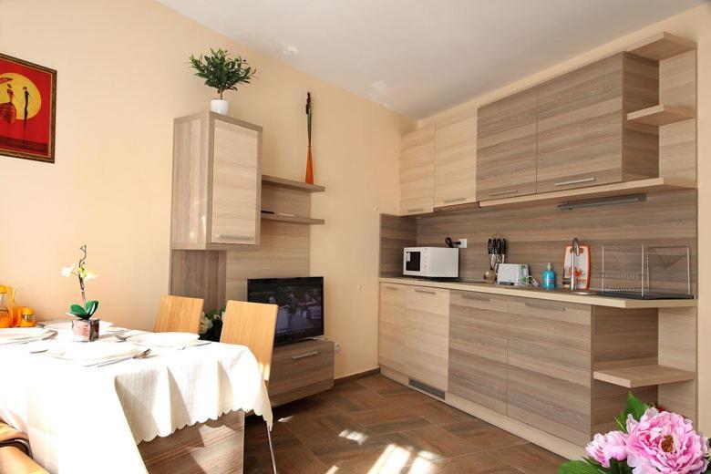 Къщата С Чешмата Apartamento Veliko Tŭrnovo Exterior foto